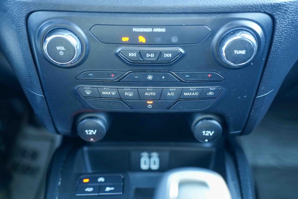 Used 2022 Ford Ranger XLT w/ Equipment Group 301A Mid AWD/4WD image 32