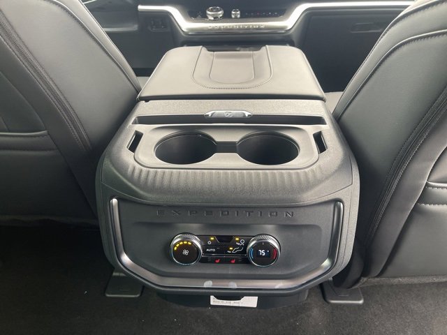 New 2025 Ford Expedition Max Platinum w/ Stealth Performance Package image 36