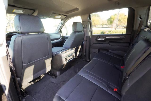 Used 2024 GMC Sierra 2500 SLT w/ SLT Convenience Package AWD/4WD image 32