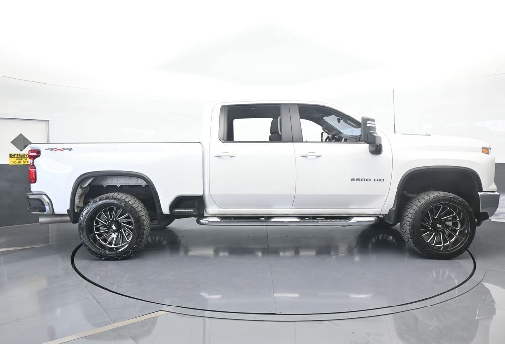 Used 2024 Chevrolet Silverado 2500 LT image 7