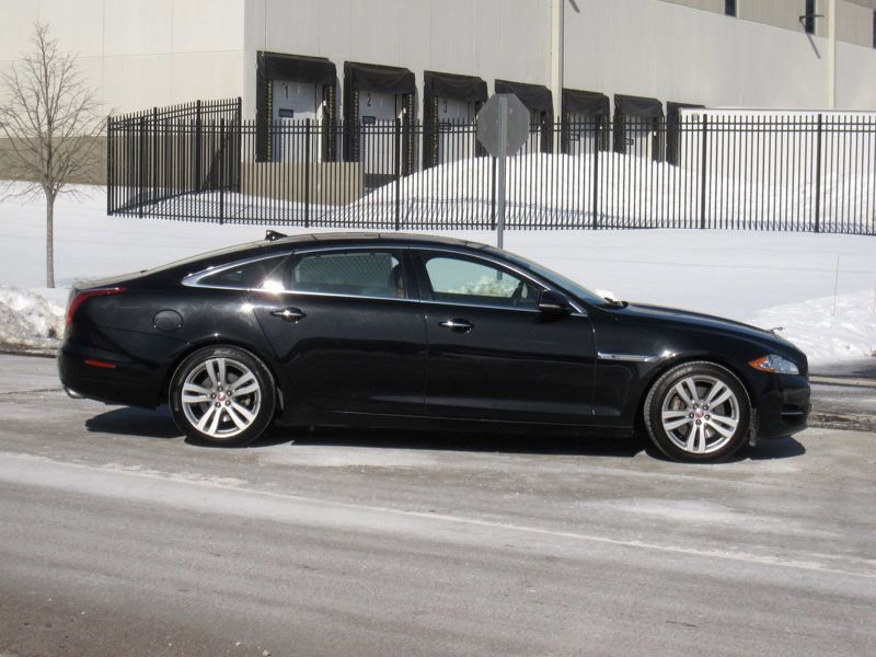 Used 2015 Jaguar XJ L Portfolio image 9