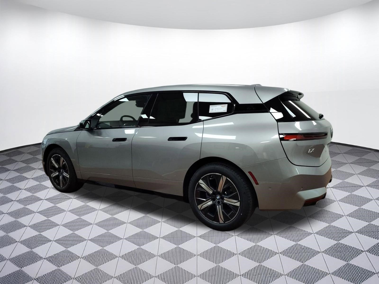 New 2026 BMW iX xDrive45 image 3