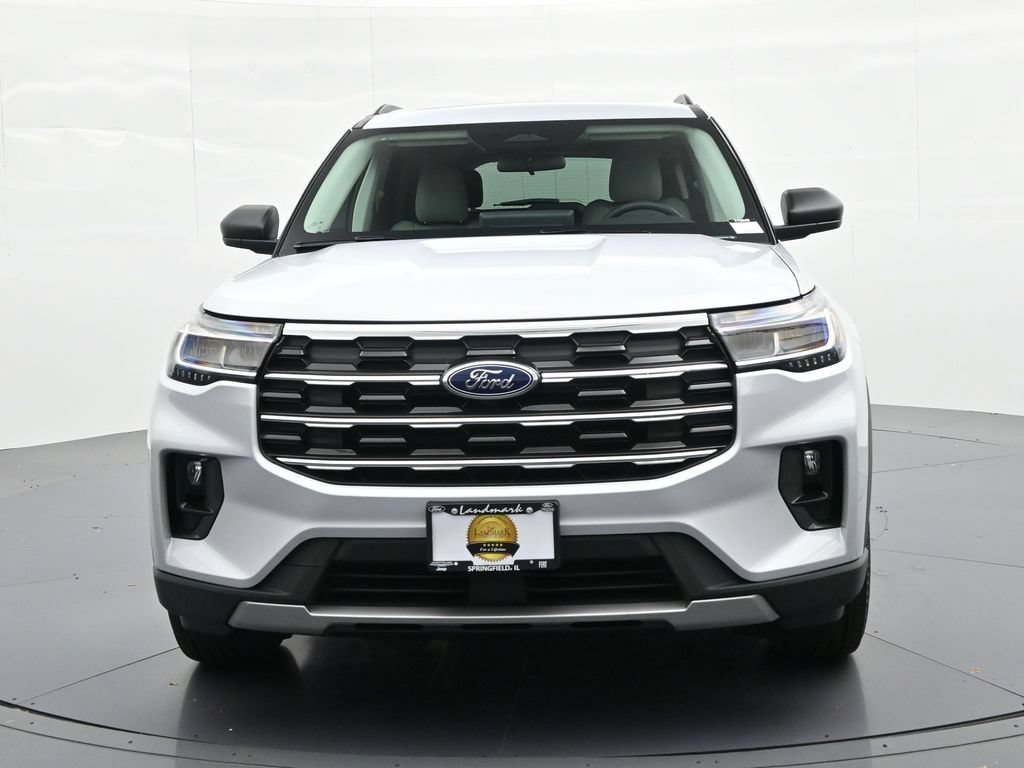 New 2026 Ford Explorer Active w/ Active Comfort Package AWD/4WD image 3
