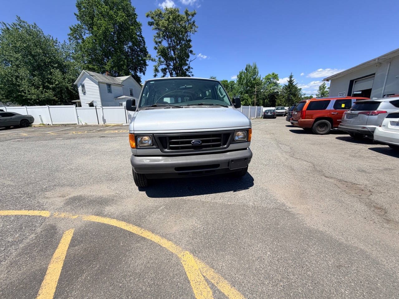 Used 2006 Ford E-350 and Econoline 350 XL RWD image 18
