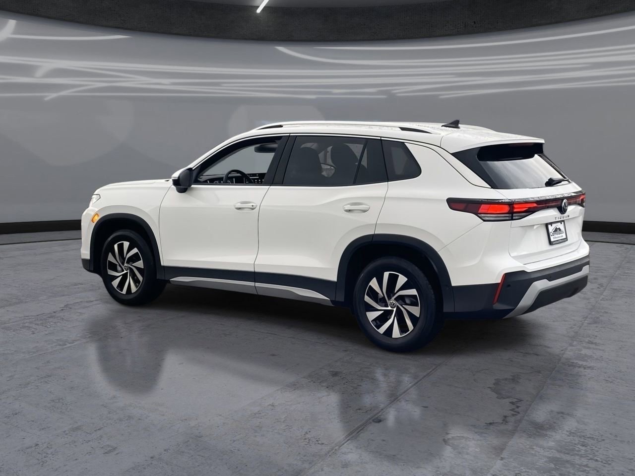 New 2026 Volkswagen Tiguan S FWD image 4