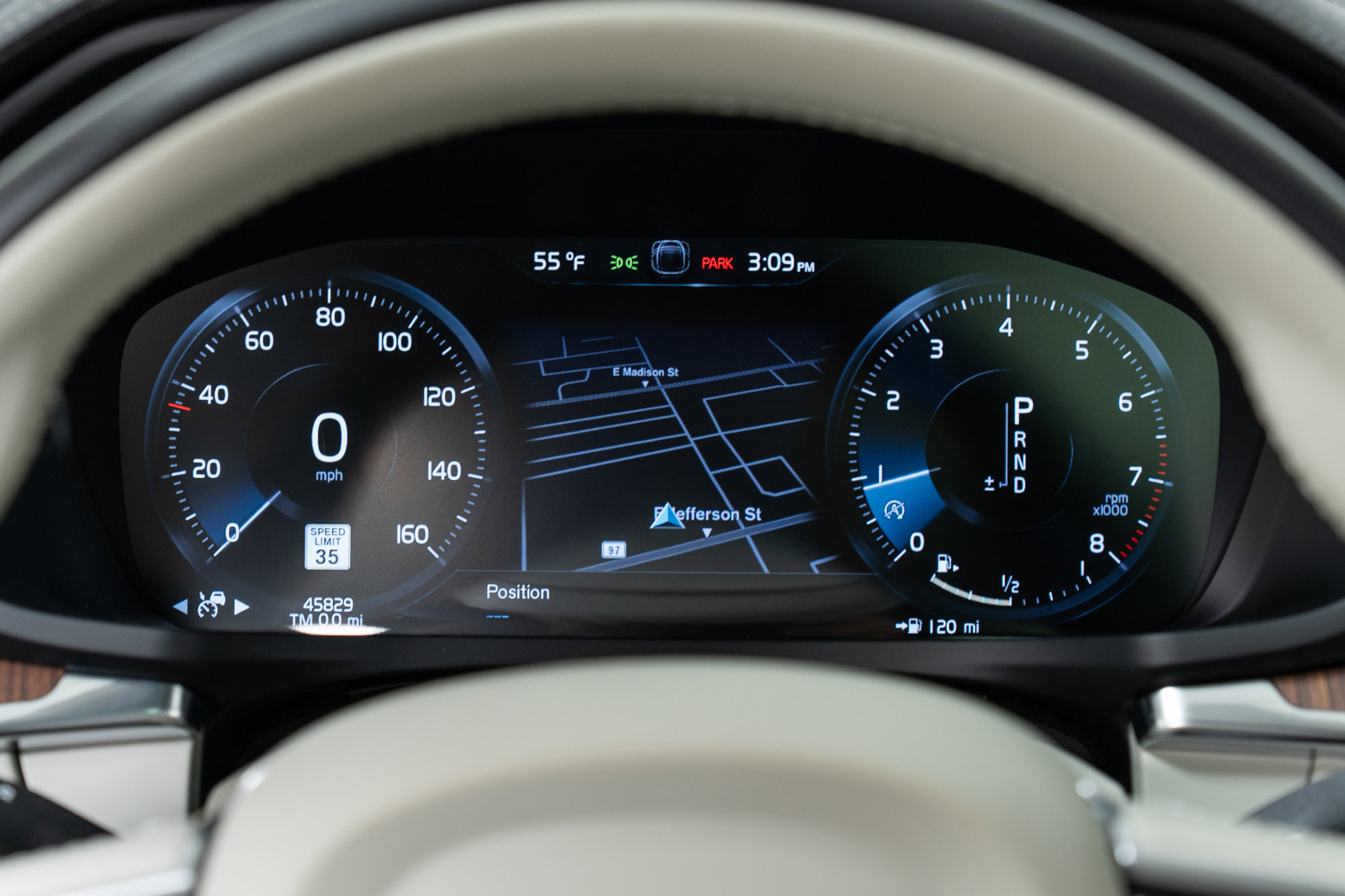 Used 2020 Volvo V60 T5 Cross Country image 18