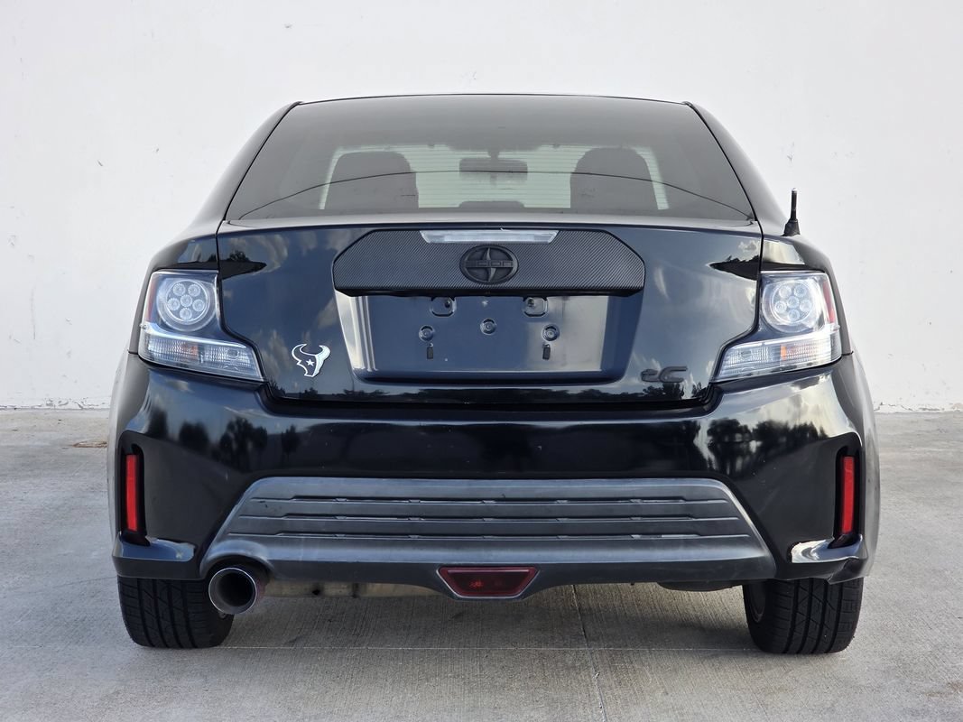 Used 2015 Scion tC FWD image 4