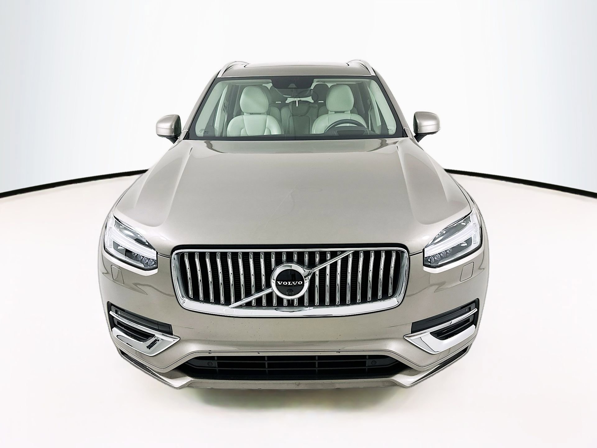 Used 2022 Volvo XC90 T8 Inscription w/ Advanced Package image 2
