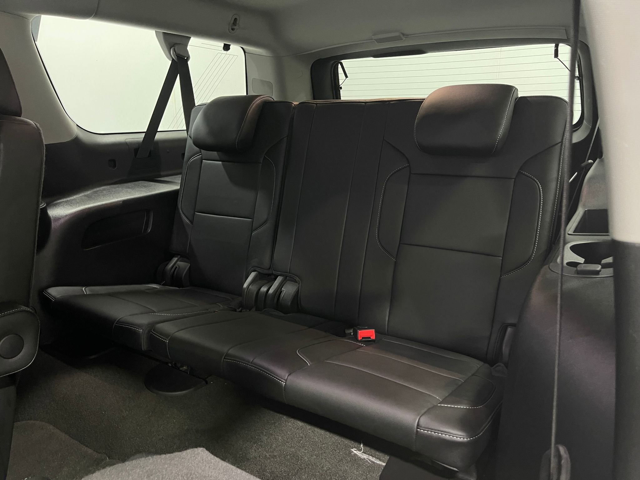 Used 2018 Chevrolet Suburban LT image 32