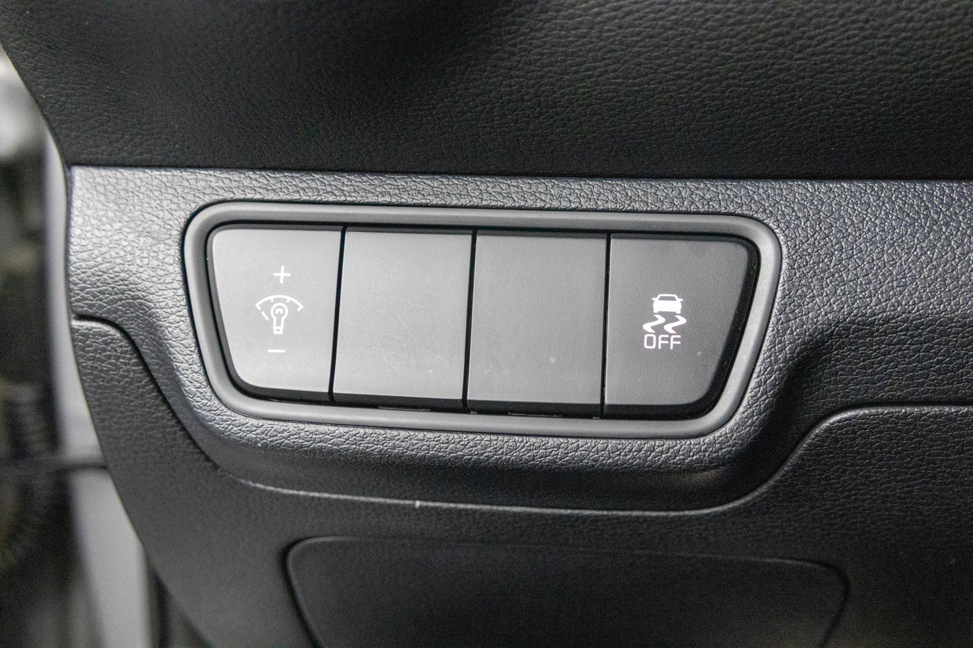 Used 2023 Kia Forte LXS FWD image 19