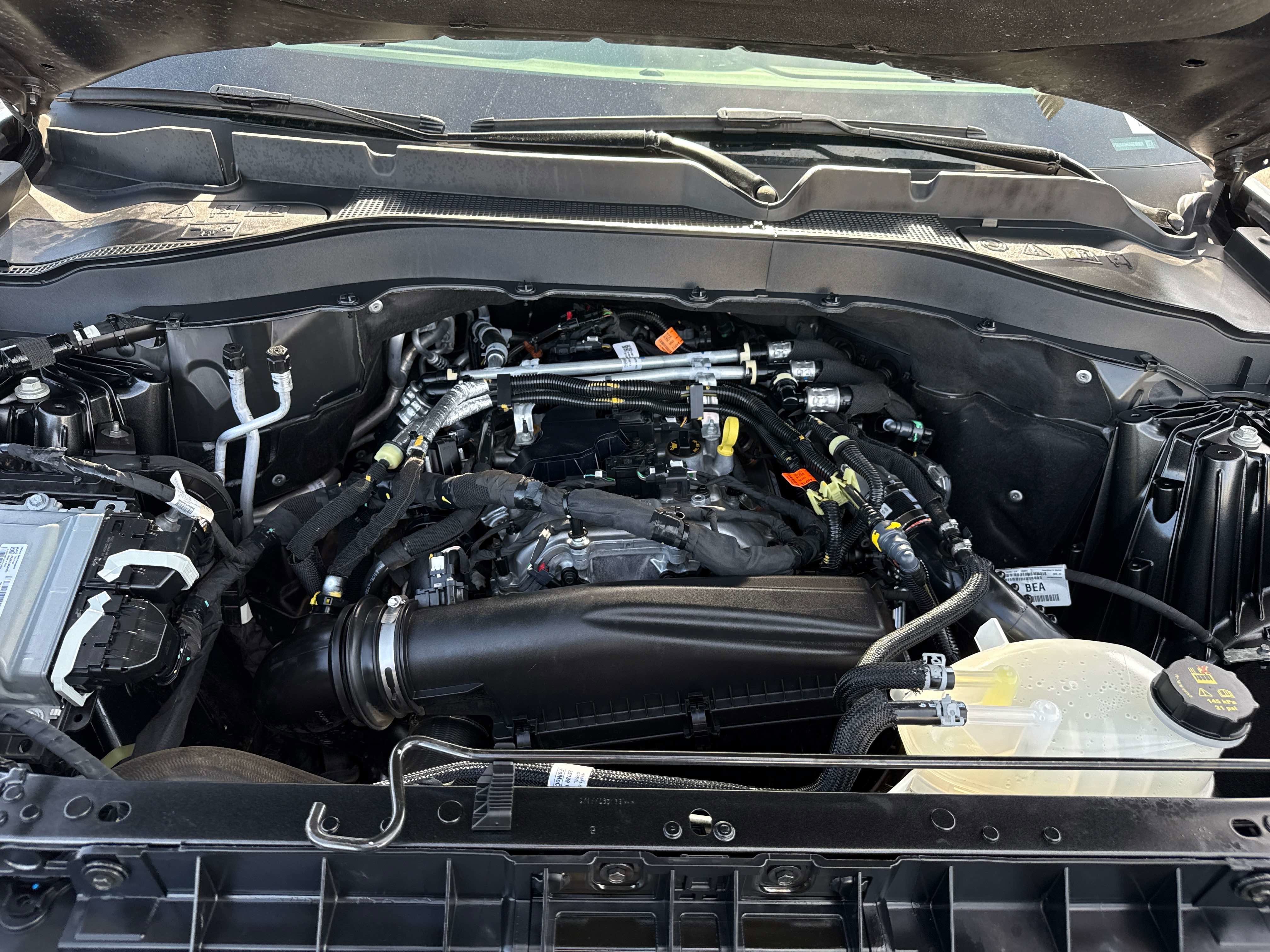 Used 2025 Ford Explorer Active image 9