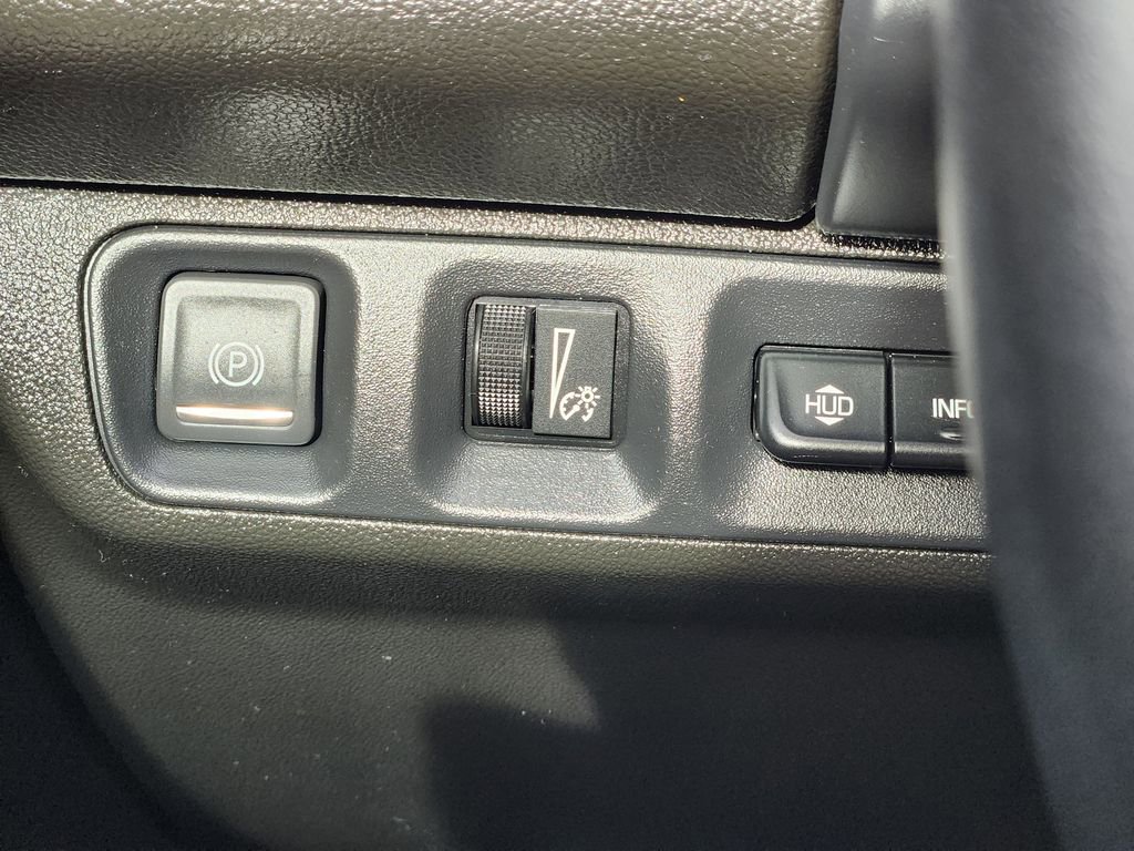 Certified 2023 GMC Acadia AT4 w/ Technology Package image 28