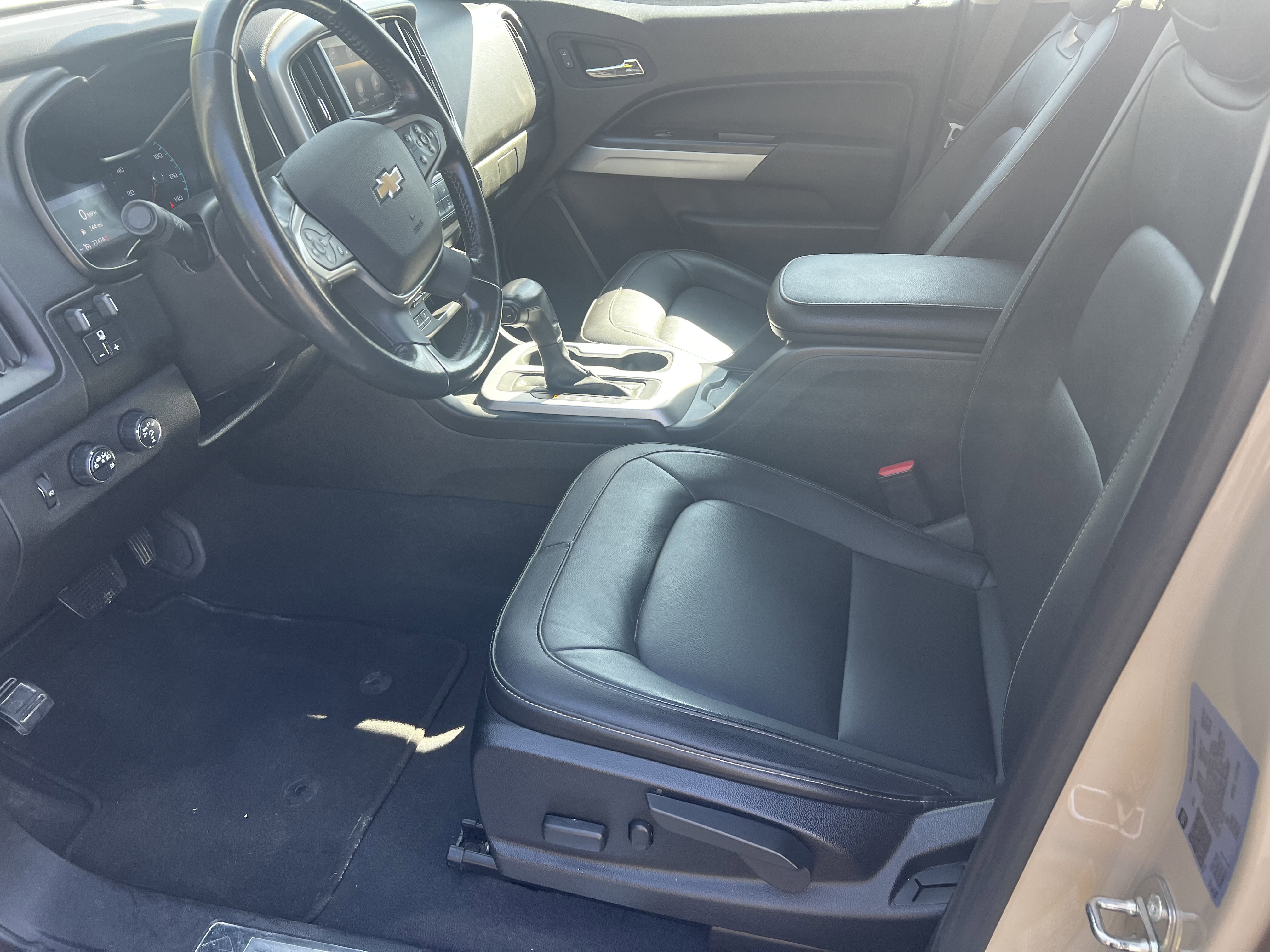 Used 2021 Chevrolet Colorado ZR2 w/ ZR2 Dusk Special Edition image 10