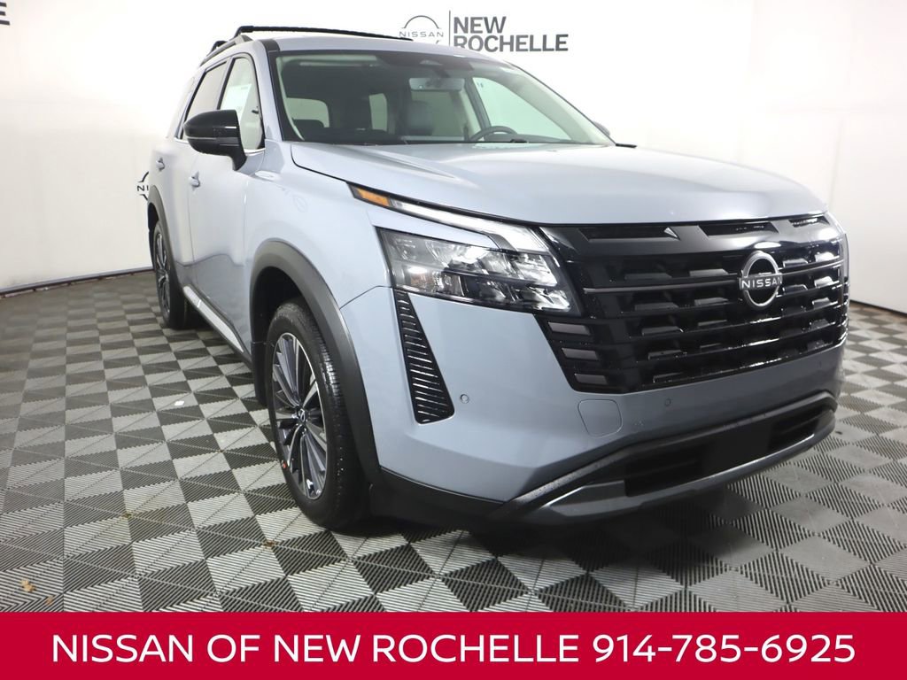 New 2026 Nissan Pathfinder Platinum w/ Cargo Package
