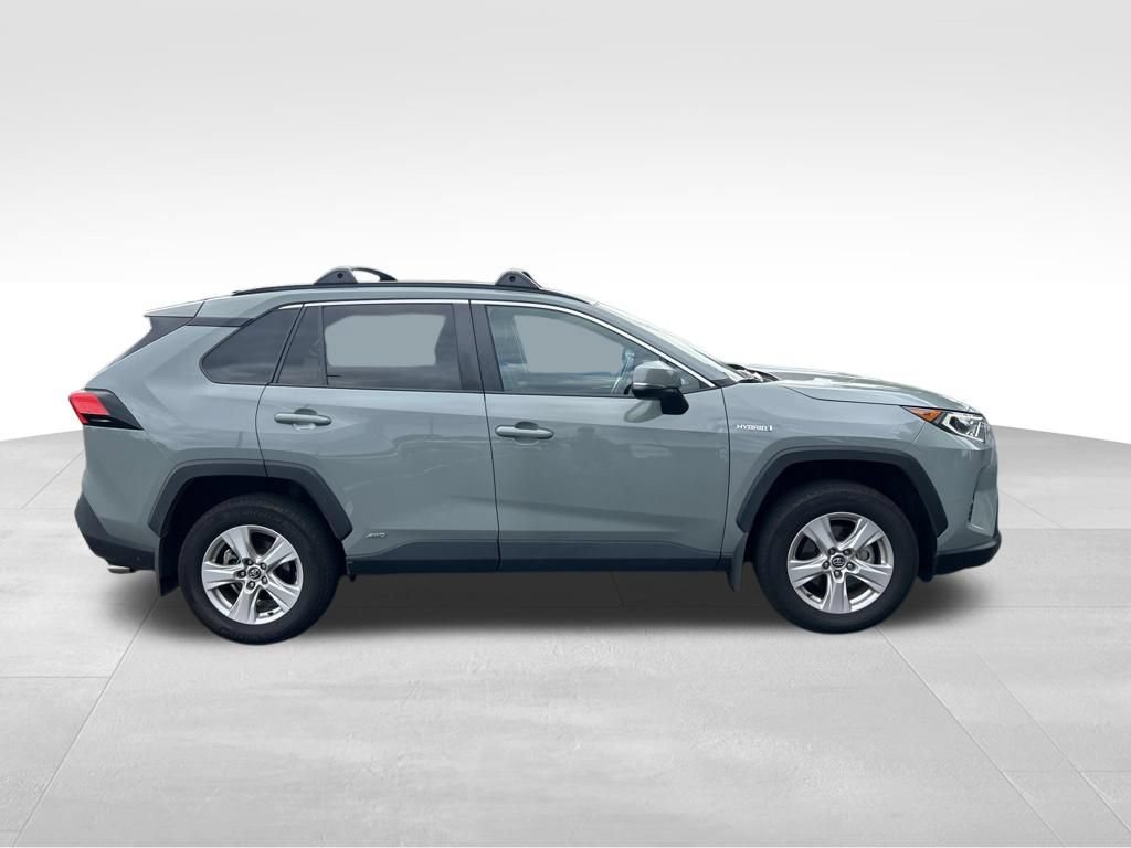 Certified 2020 Toyota RAV4 XLE w/ Convenience Package AWD/4WD image 6