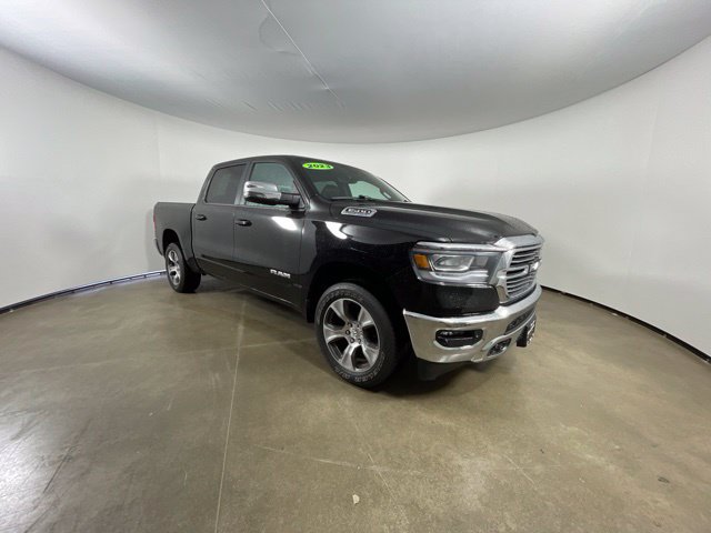 Used 2023 RAM 1500 Laramie AWD/4WD image 1