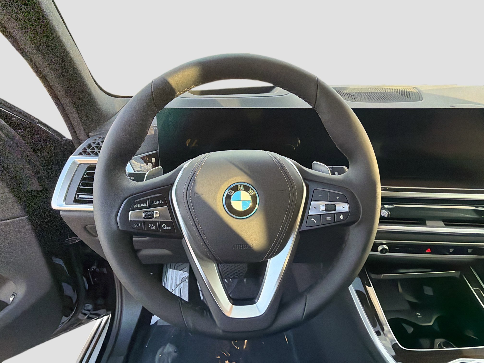 New 2026 BMW X5 xDrive50e w/ Executive Package image 40