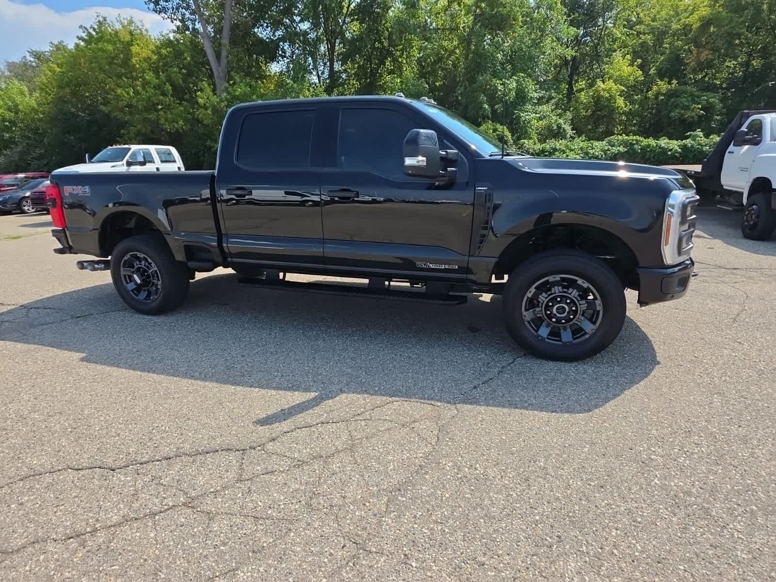 Used 2024 Ford F250 Lariat w/ Lariat Ultimate Package AWD/4WD image 6