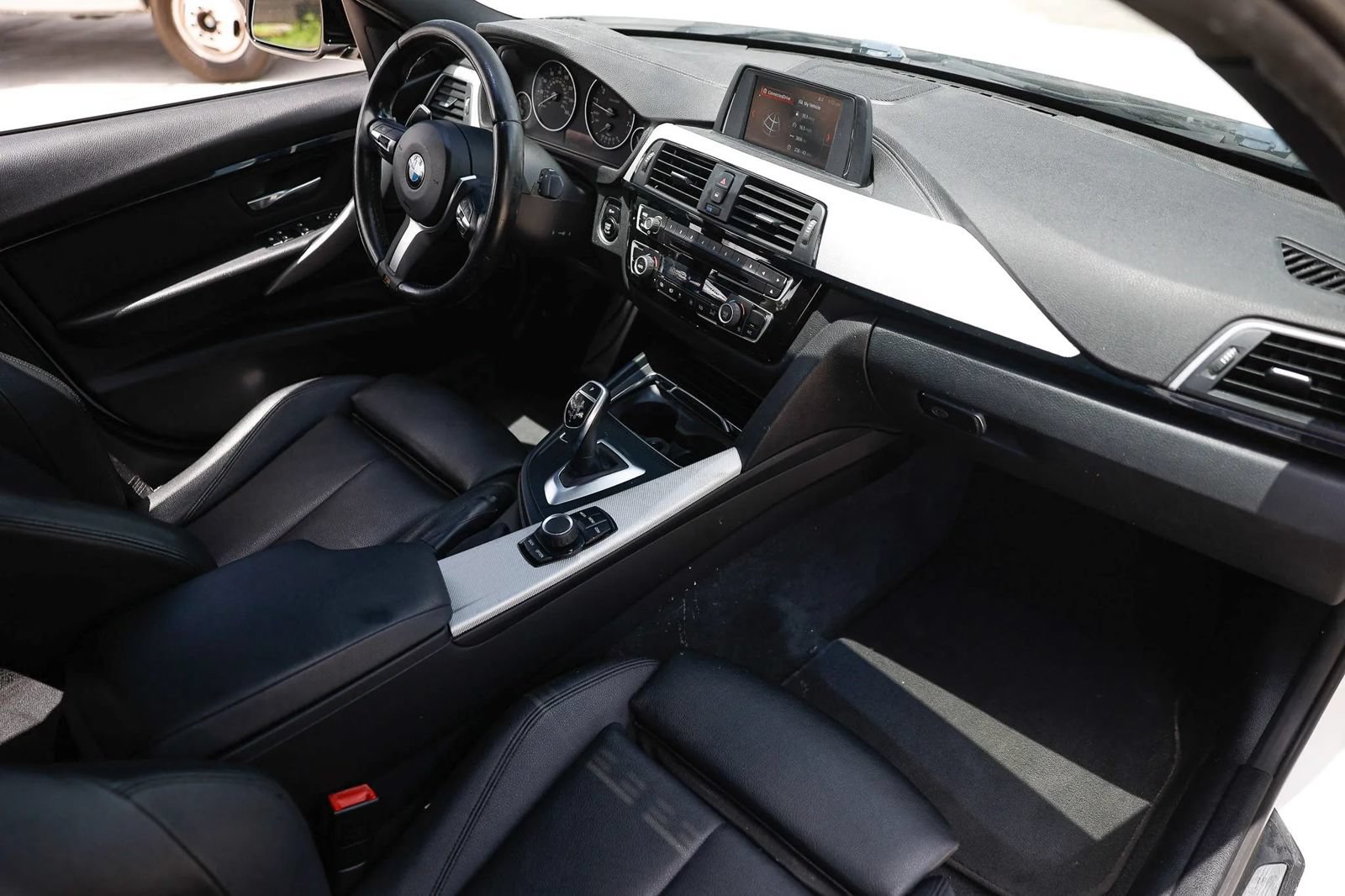 Used 2018 BMW 340i Sedan RWD image 24