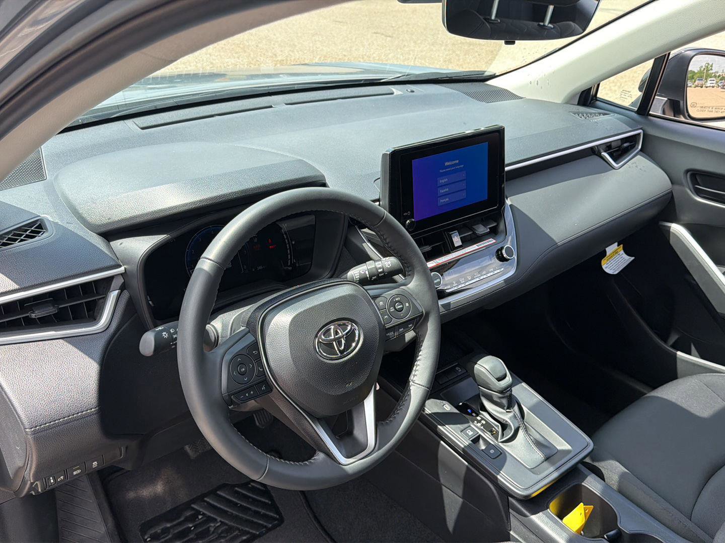 Used 2026 Toyota Corolla Cross LE w/ Moonroof Package image 17