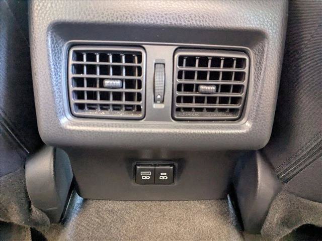 Used 2025 Toyota Camry LE FWD image 17
