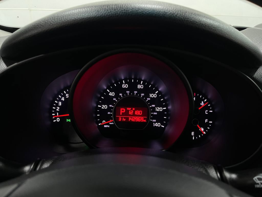 Used 2017 Kia Soul + image 21