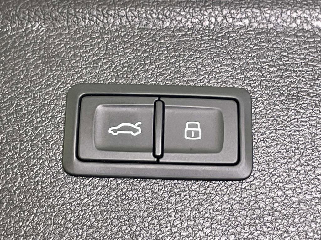 Used 2022 Audi Q5 2.0T Premium Plus image 21