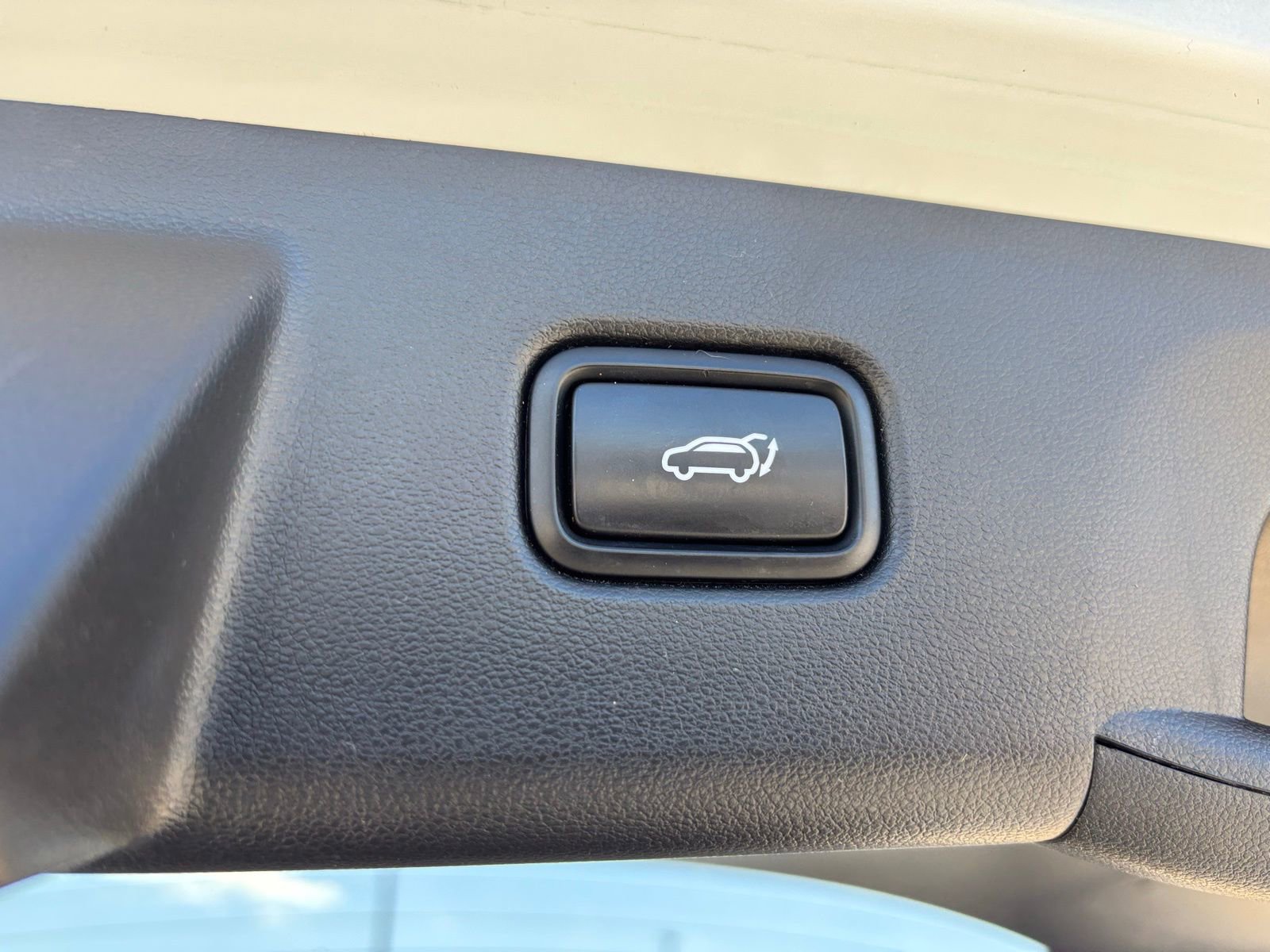 Used 2022 Hyundai Tucson Limited FWD image 15