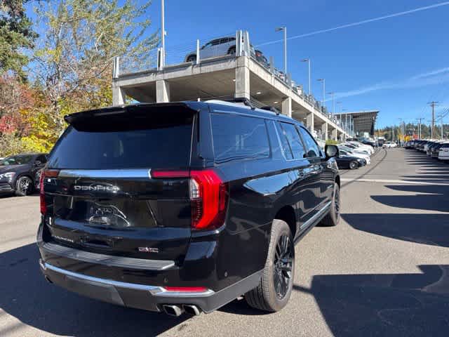 Used 2025 GMC Yukon XL Denali w/ Sun & Power Step Package AWD/4WD image 5