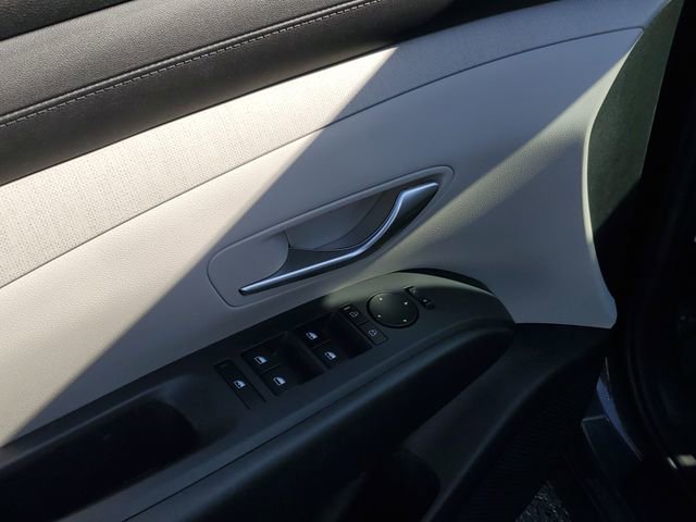 Certified 2025 Hyundai Tucson SEL FWD image 9
