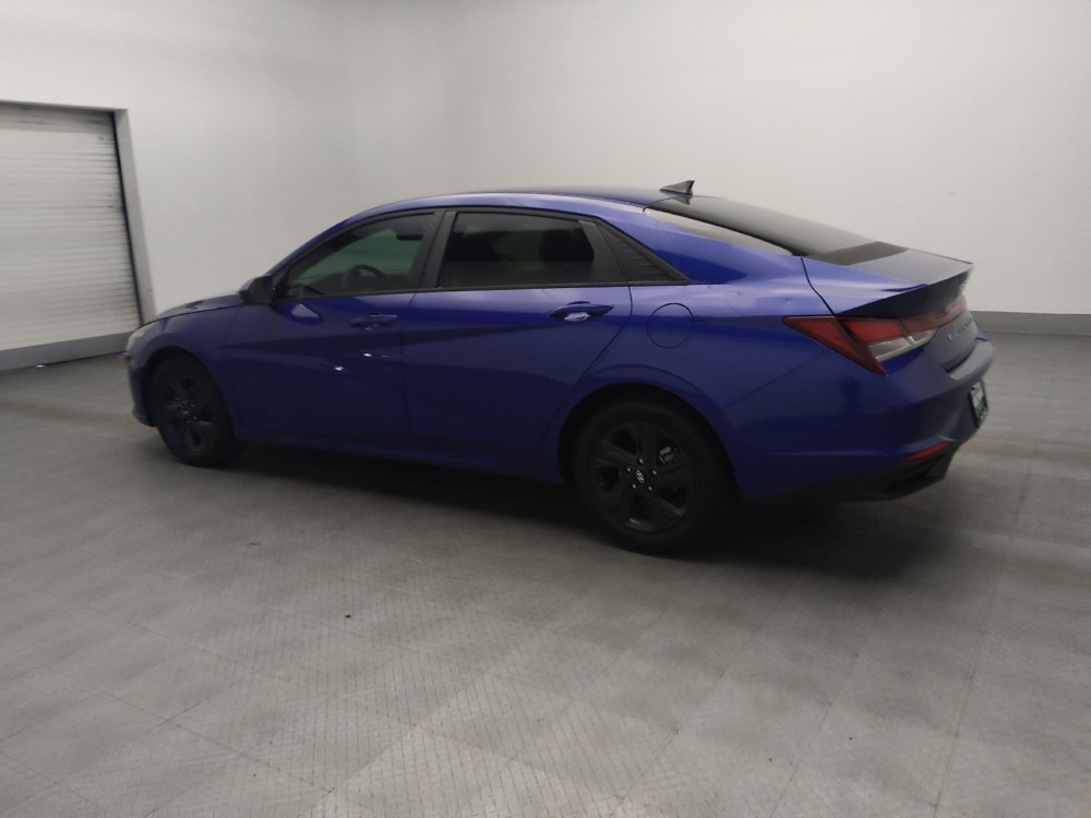 Used 2022 Hyundai Elantra SEL w/ Cargo Package FWD image 3