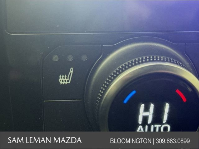 Used 2024 Toyota Highlander XLE image 19