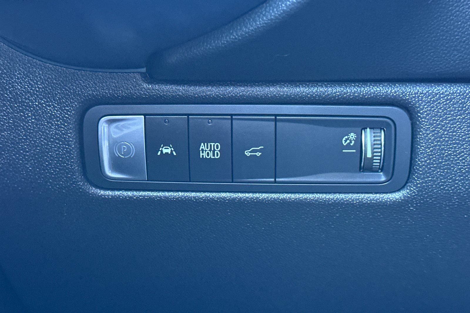 Certified 2024 Chevrolet Equinox EV LT w/ LPO, Blackout Package FWD image 35