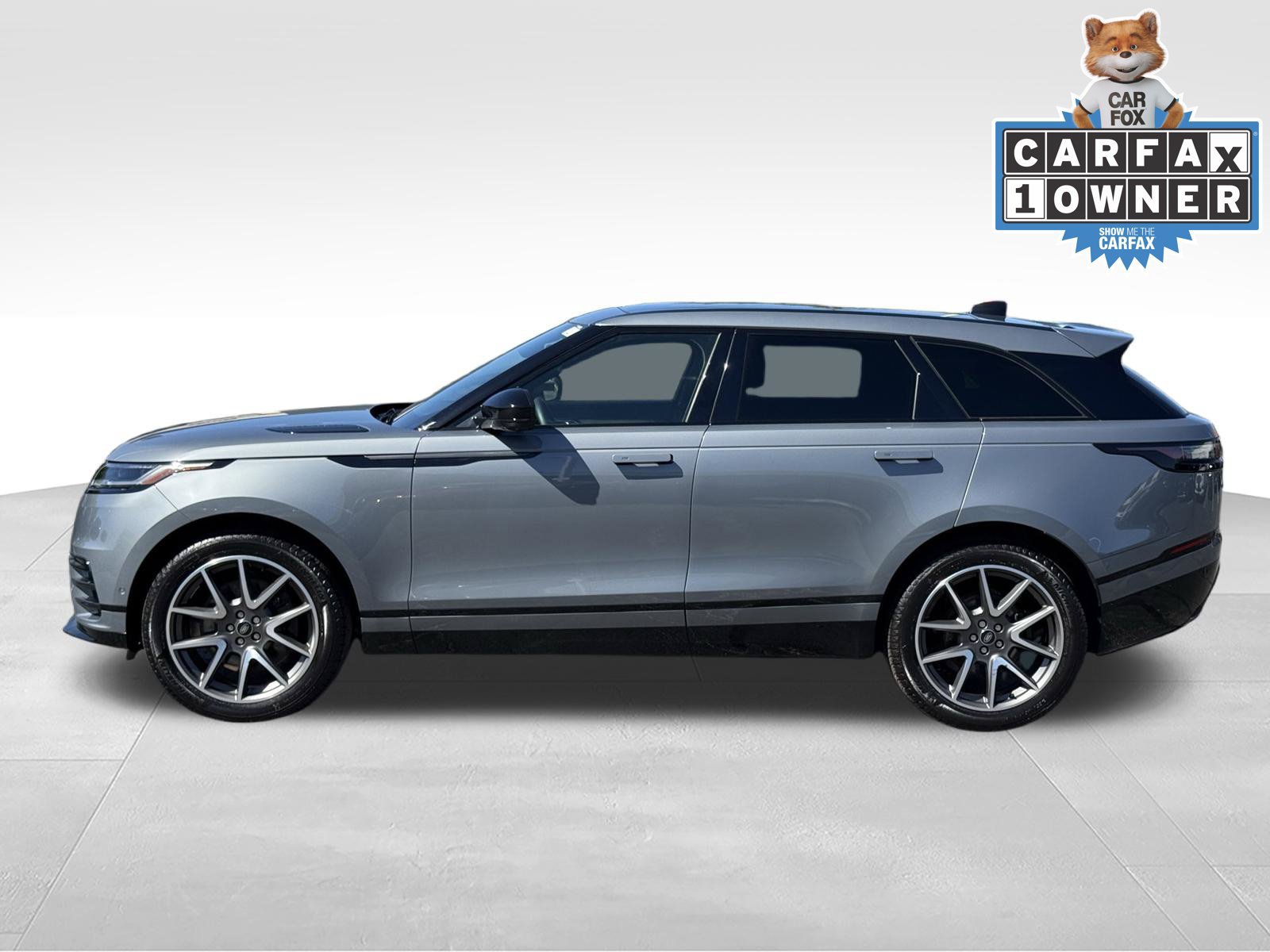 New 2026 Land Rover Range Rover Velar Dynamic SE AWD/4WD image 2