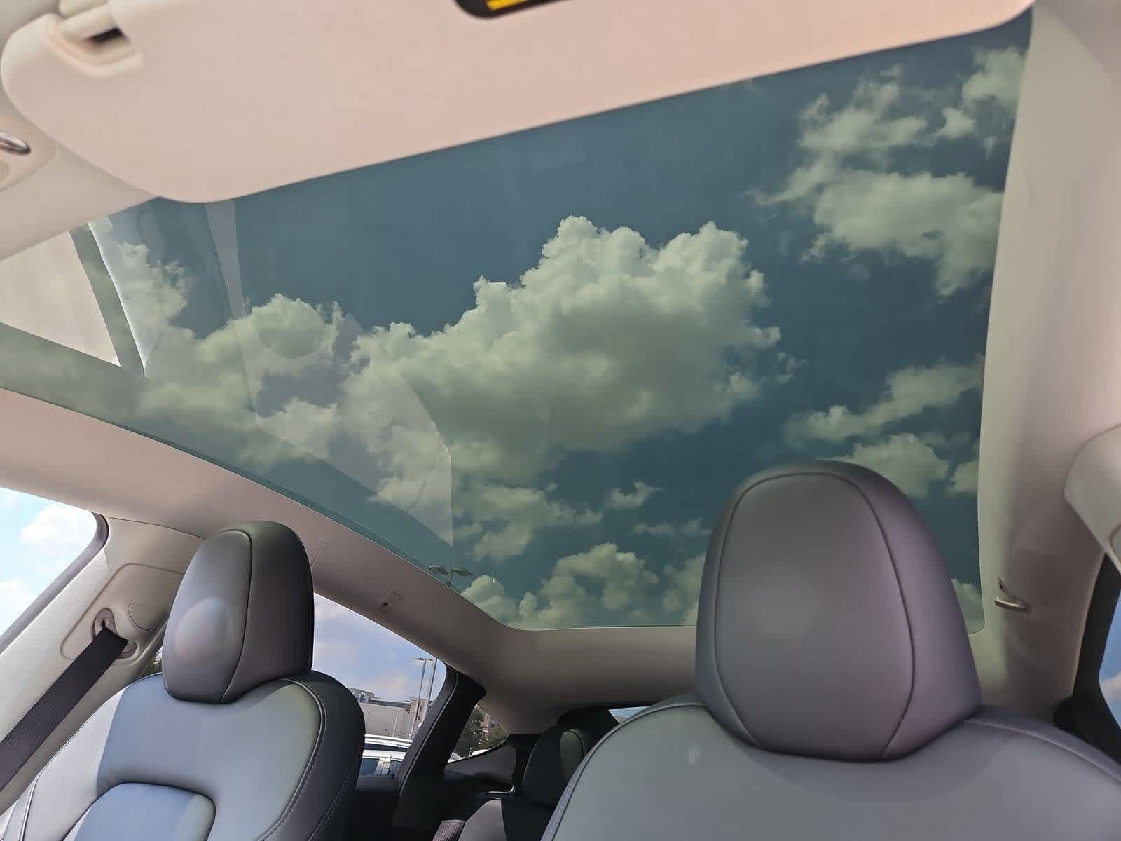 Used 2023 Tesla Model Y Long Range AWD/4WD image 19