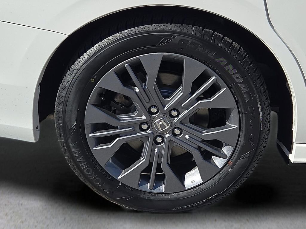 Used 2025 Honda Odyssey Touring image 8