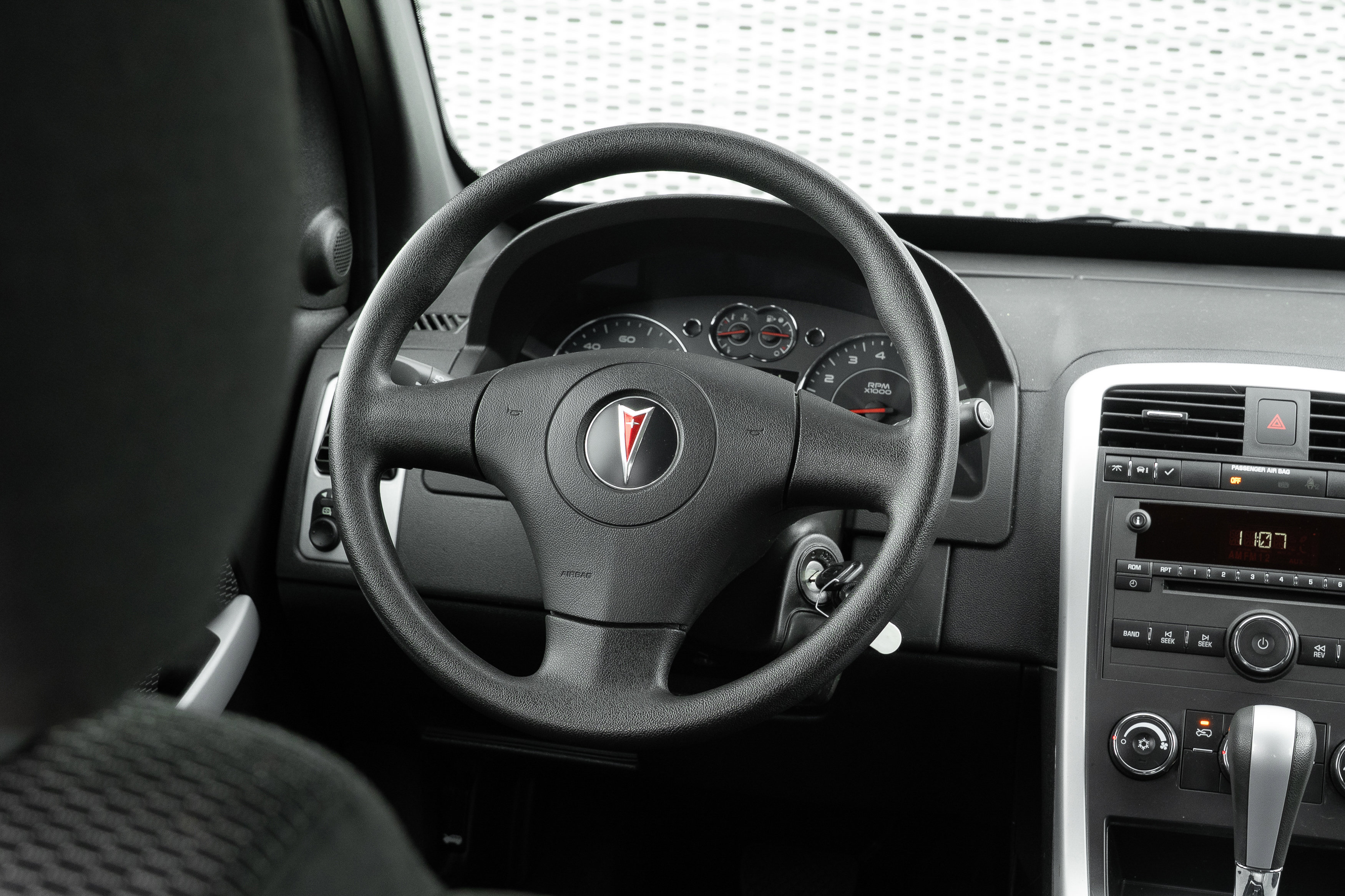 Used 2007 Pontiac Torrent AWD image 10