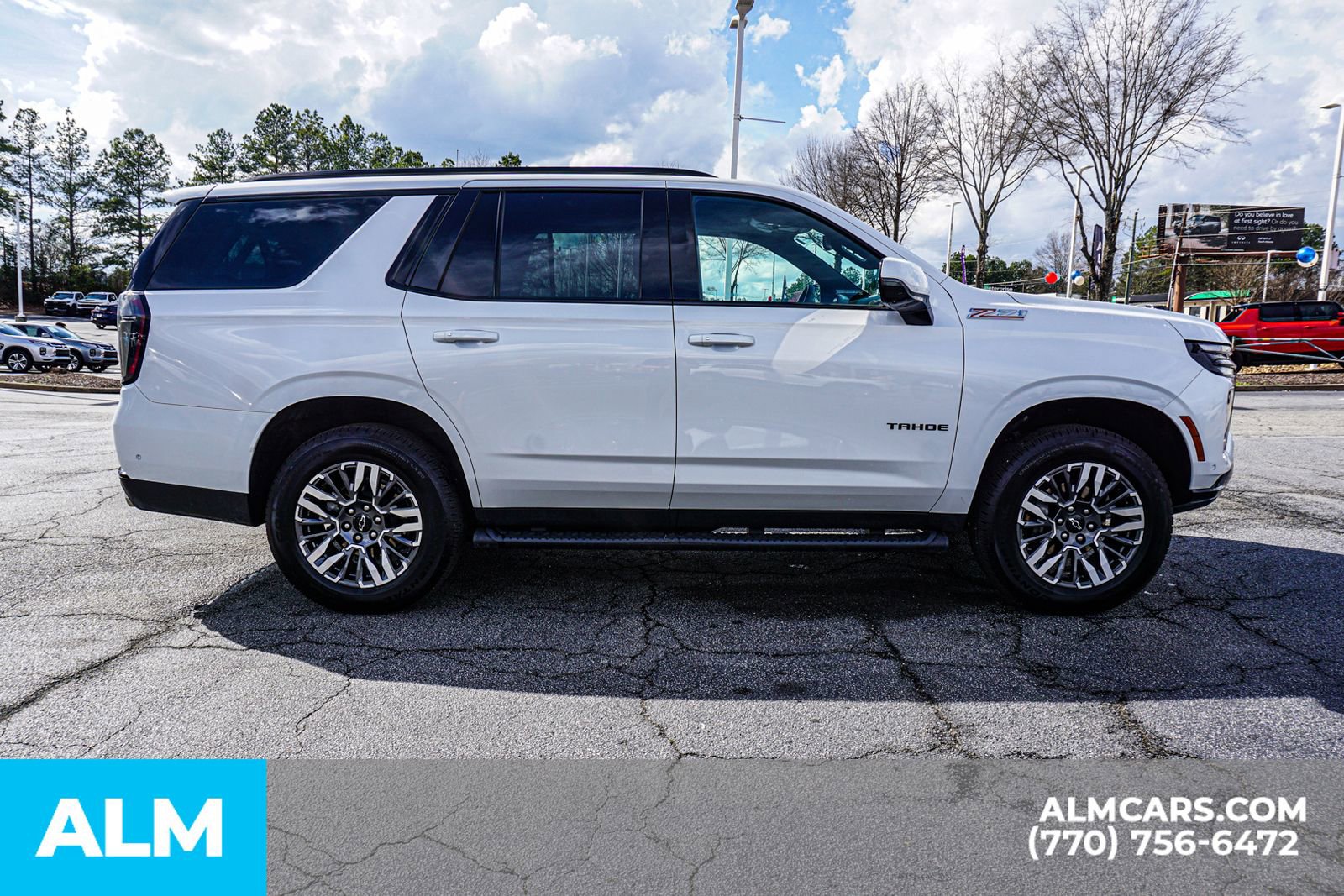 Used 2025 Chevrolet Tahoe Z71 w/ Comfort Package image 11
