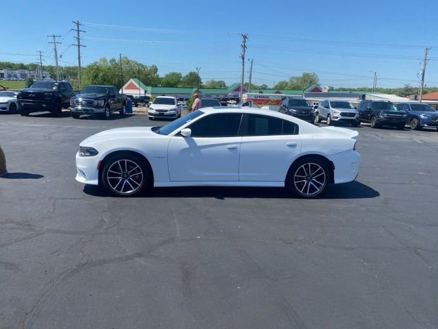 Used 2022 Dodge Charger R/T w/ Plus Group RWD image 2