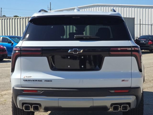 Used 2026 Chevrolet Traverse Z71 w/ Enhanced Driving Package AWD/4WD image 4