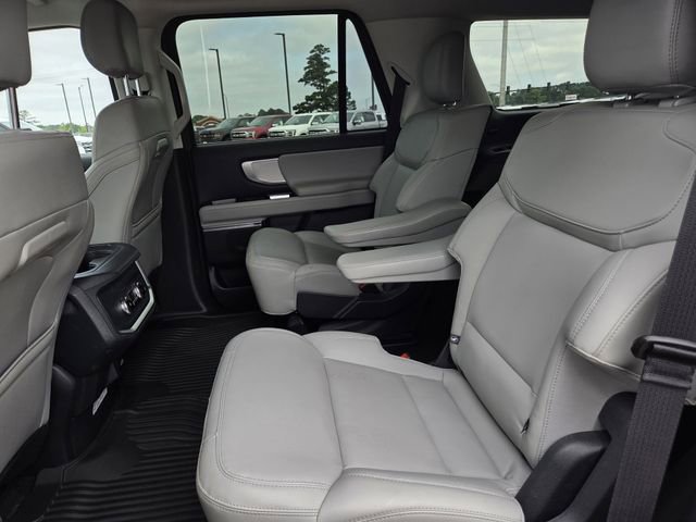 New 2026 Ford Expedition Active RWD image 16