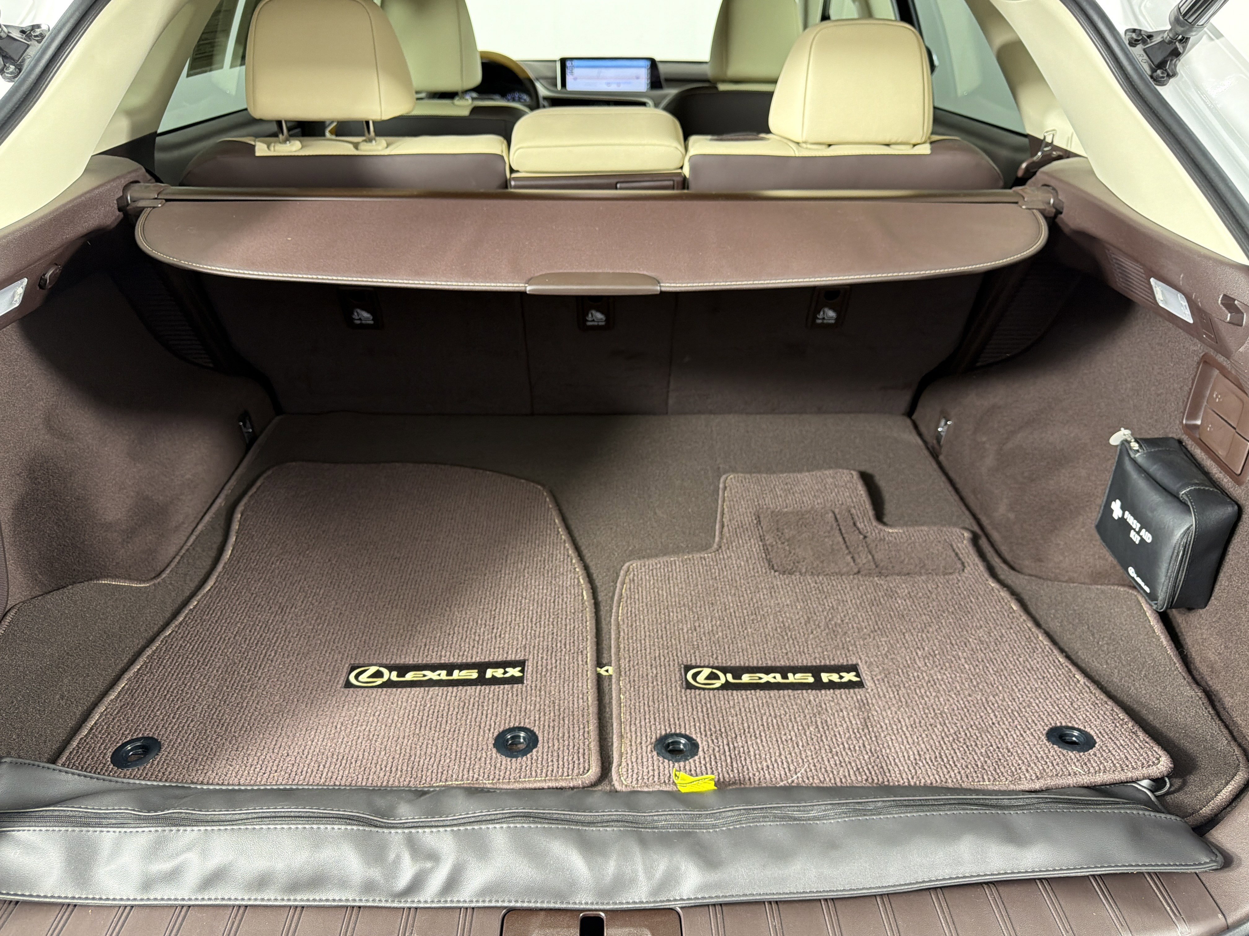 Used 2019 Lexus RX 450h AWD w/ Navigation Package image 25