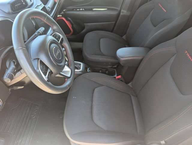 Used 2023 Jeep Renegade Trailhawk AWD/4WD image 14