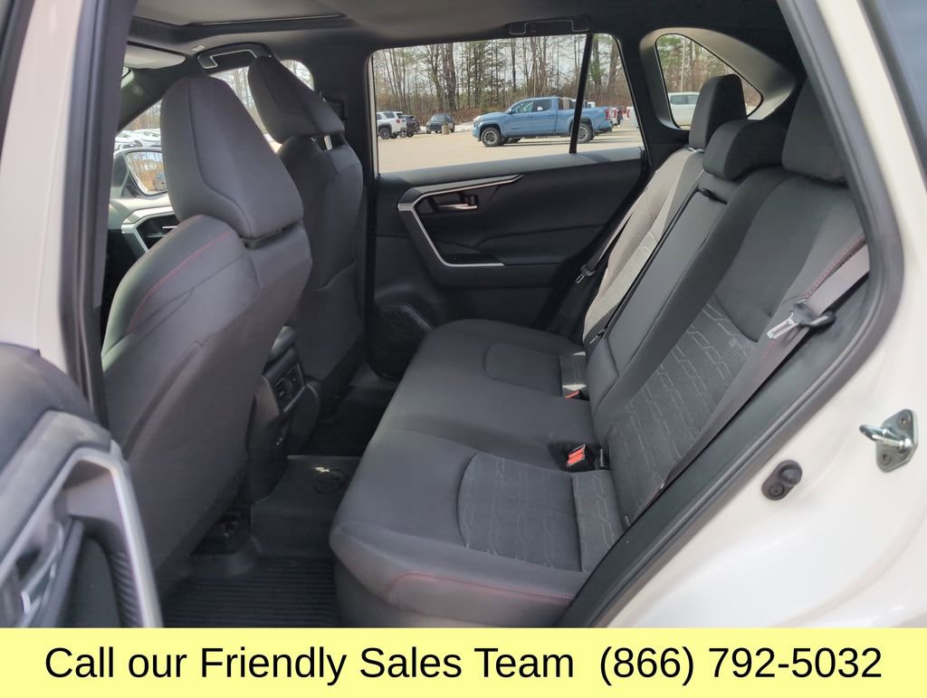 Used 2023 Toyota RAV4 SE w/ Weather & Moonroof Package image 25