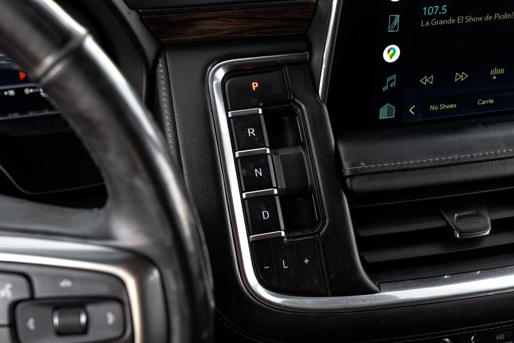 Used 2022 Chevrolet Suburban LT w/ Luxury Package image 23