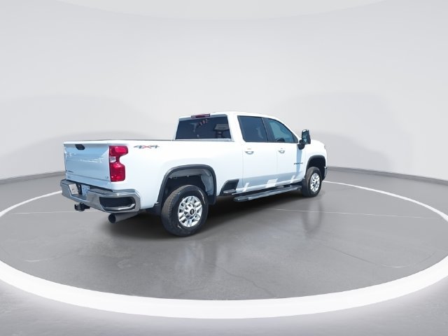 Used 2025 Chevrolet Silverado 2500 LT w/ Convenience Package AWD/4WD image 8