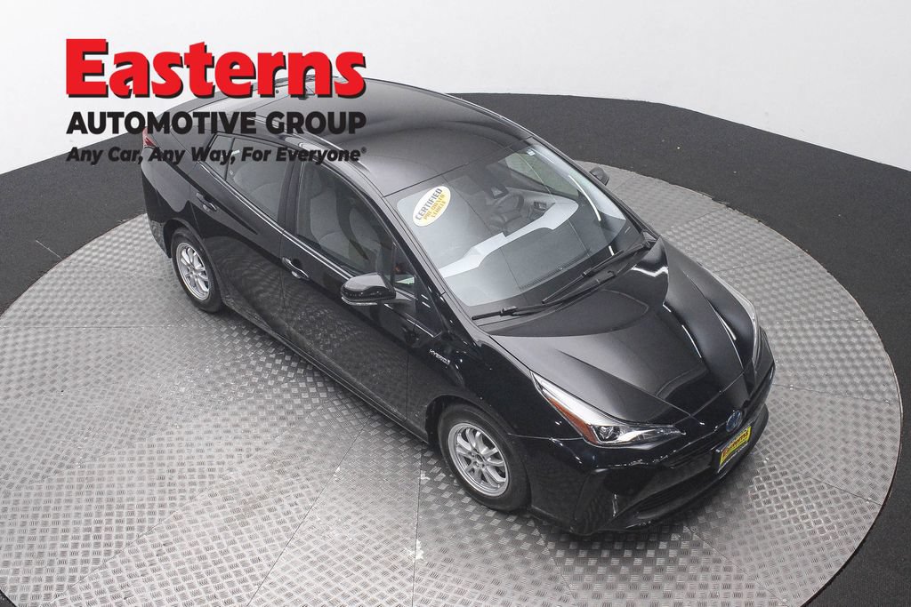 Used 2022 Toyota Prius LE FWD image 3