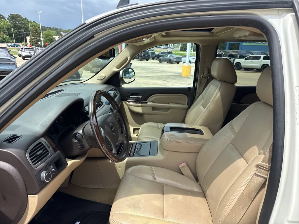 Used 2014 GMC Yukon Denali RWD image 19