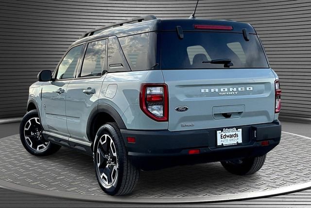 Used 2024 Ford Bronco Sport Outer Banks w/ Tech Package AWD/4WD image 4