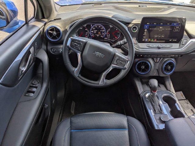 Used 2024 Chevrolet Blazer RS w/ Driver Confidence II Package FWD image 19